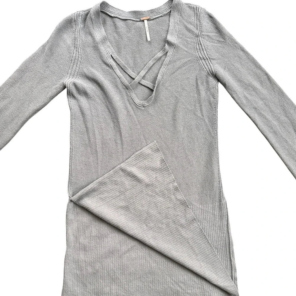 Free People Tunic Sweater Womens Small Gray Strappy V-Neck Bell Sleeve Excellent